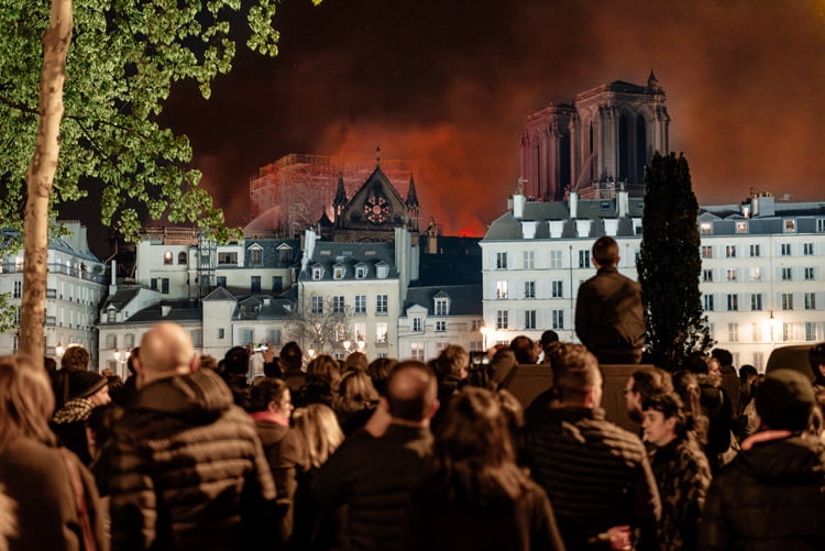 Incendie de Notre Dame (01)