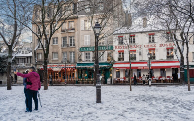 Montmartre romantique : Il neige sur le tertre