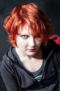 Portrait d'une femme rousse